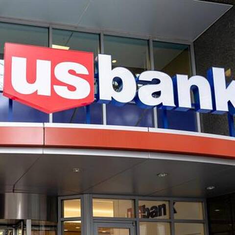 US BANK/Alexander Cabrera
