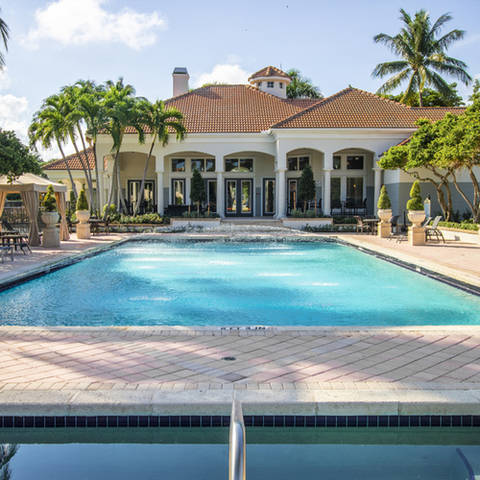 Villas D'Este / Willow Bridge Property Company